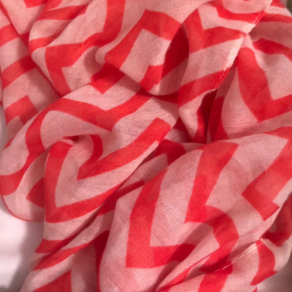 Scarfs - Picture 4 of 5